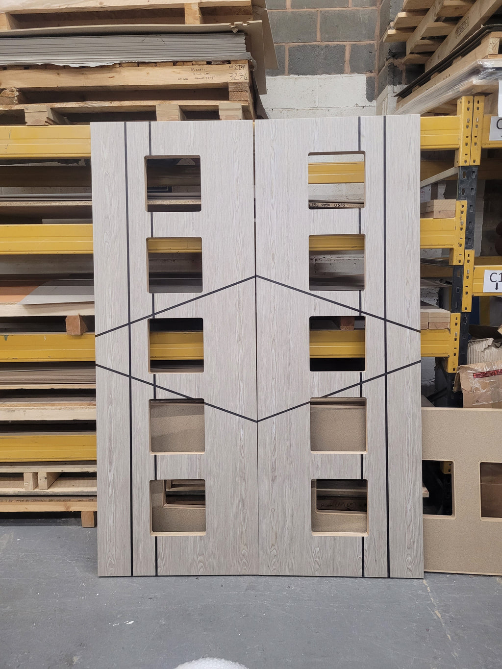 Wood Veneer - Silver Oak 154C - DF Richards Veneers