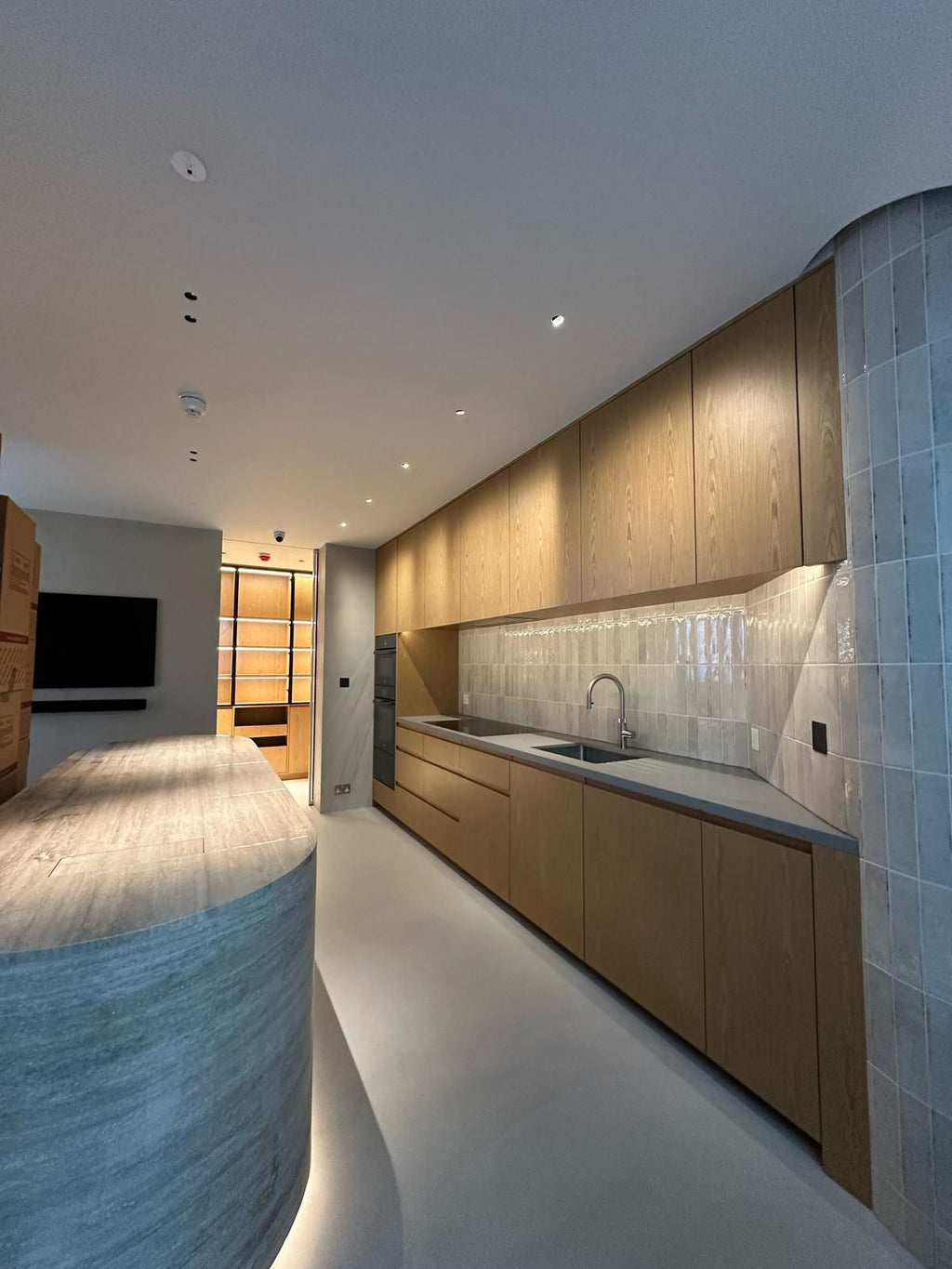 Wood Veneer - White Oak 570C - DF Richards Veneers