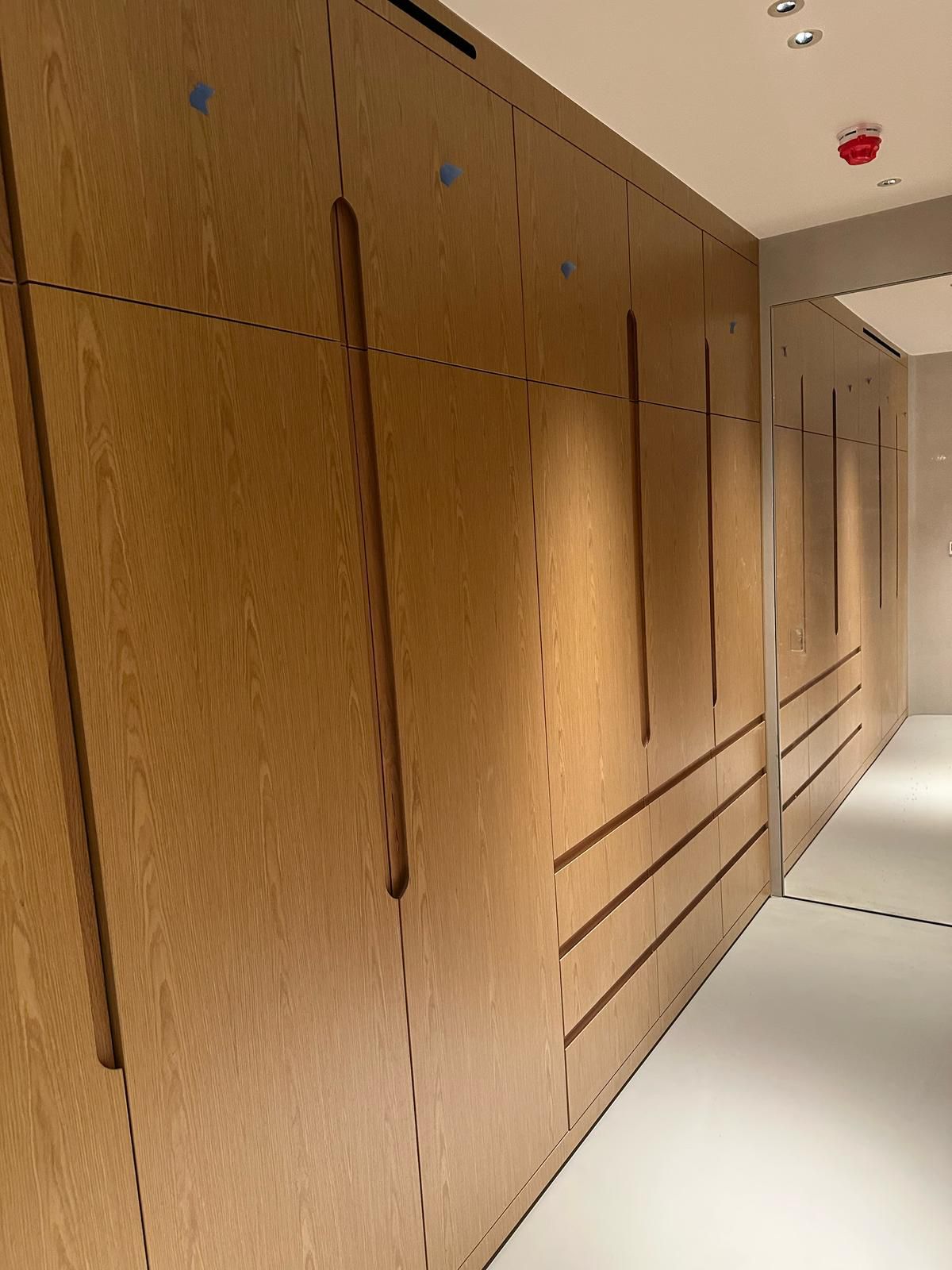 Wood Veneer - White Oak 570C - DF Richards Veneers