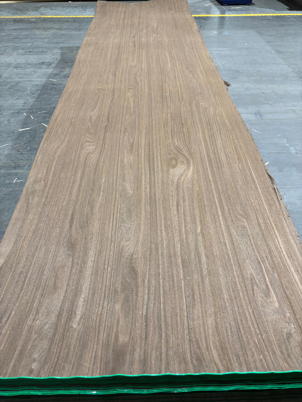 Walnut Planked 7162N