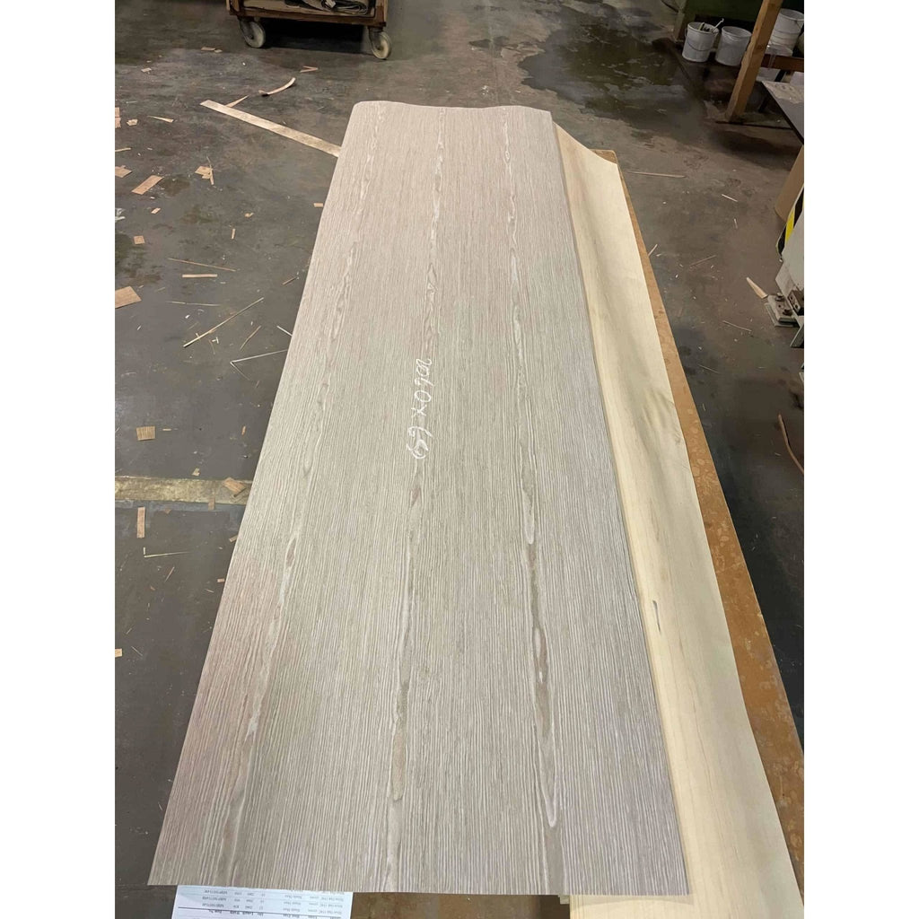 Wood Veneer - Silver Oak 154C - DF Richards Veneers